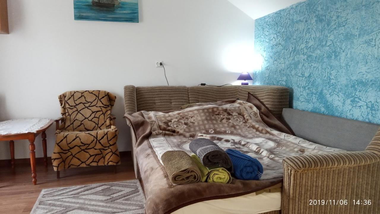 Apartament W Domu Na Wsi Tomaszów Lubelski Eksteriør billede