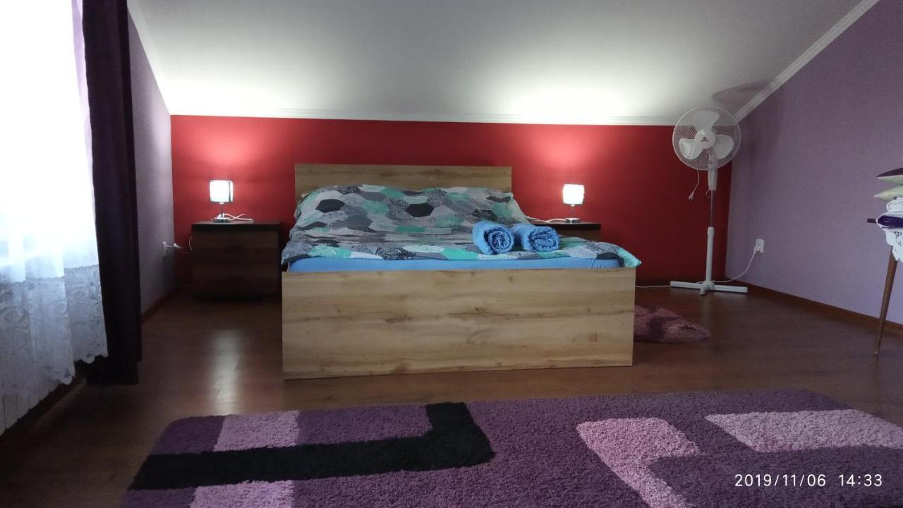 Apartament W Domu Na Wsi Tomaszów Lubelski Eksteriør billede